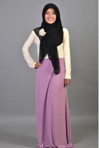 Naima Dress Cream-Violet