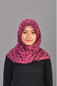 Persegi Paris Motif Pink
