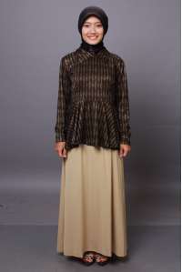 Set Peplum Sarah Black-Cream